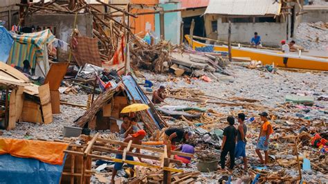 typhoon philippines 2022 today update